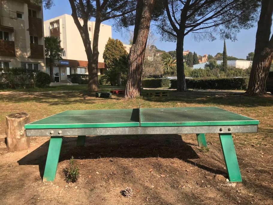 Appartement Plage Piscine Et Tennis Inclus La Londe-les-Maures Exteriör bild