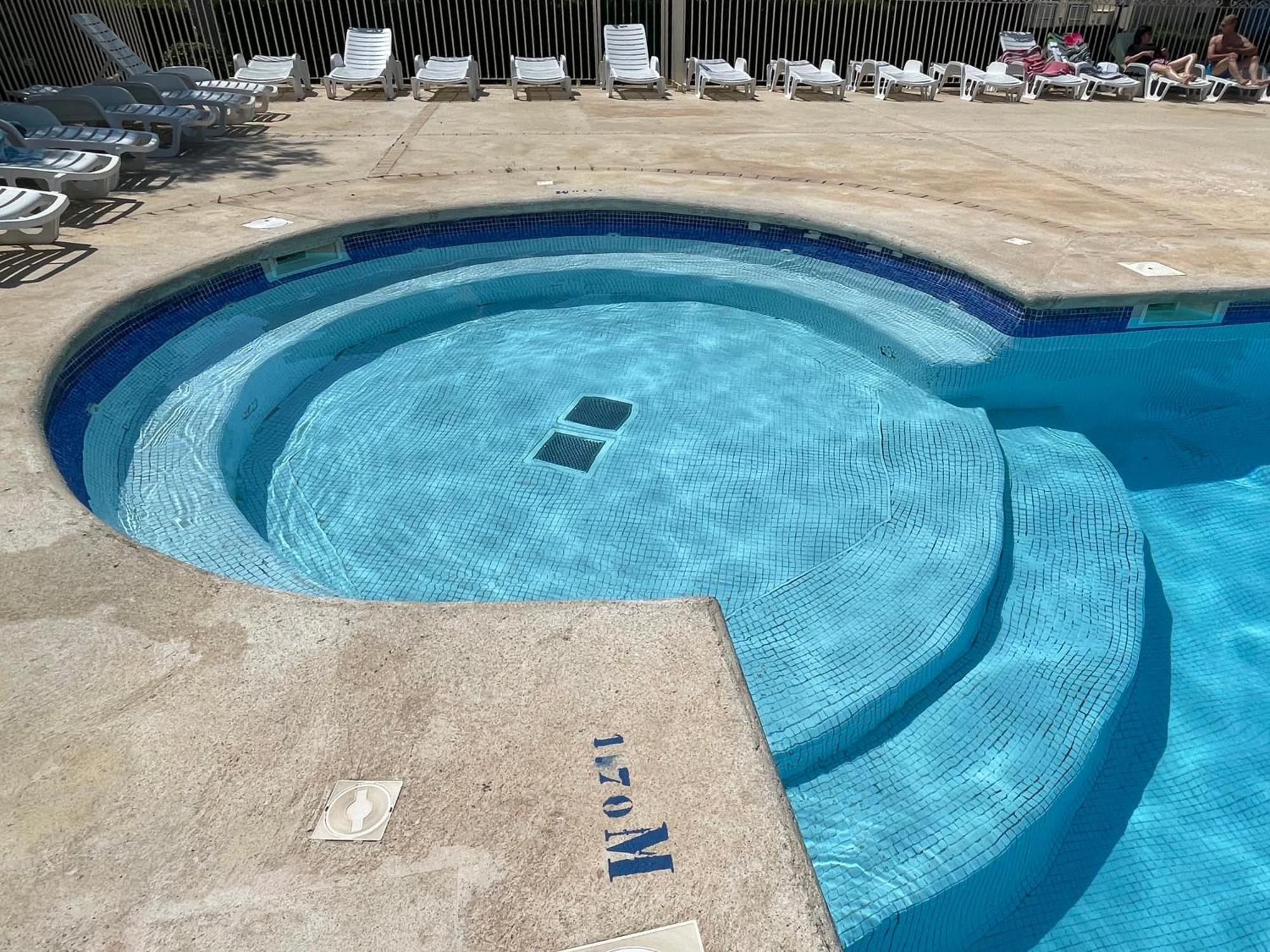 Appartement Plage Piscine Et Tennis Inclus La Londe-les-Maures Exteriör bild
