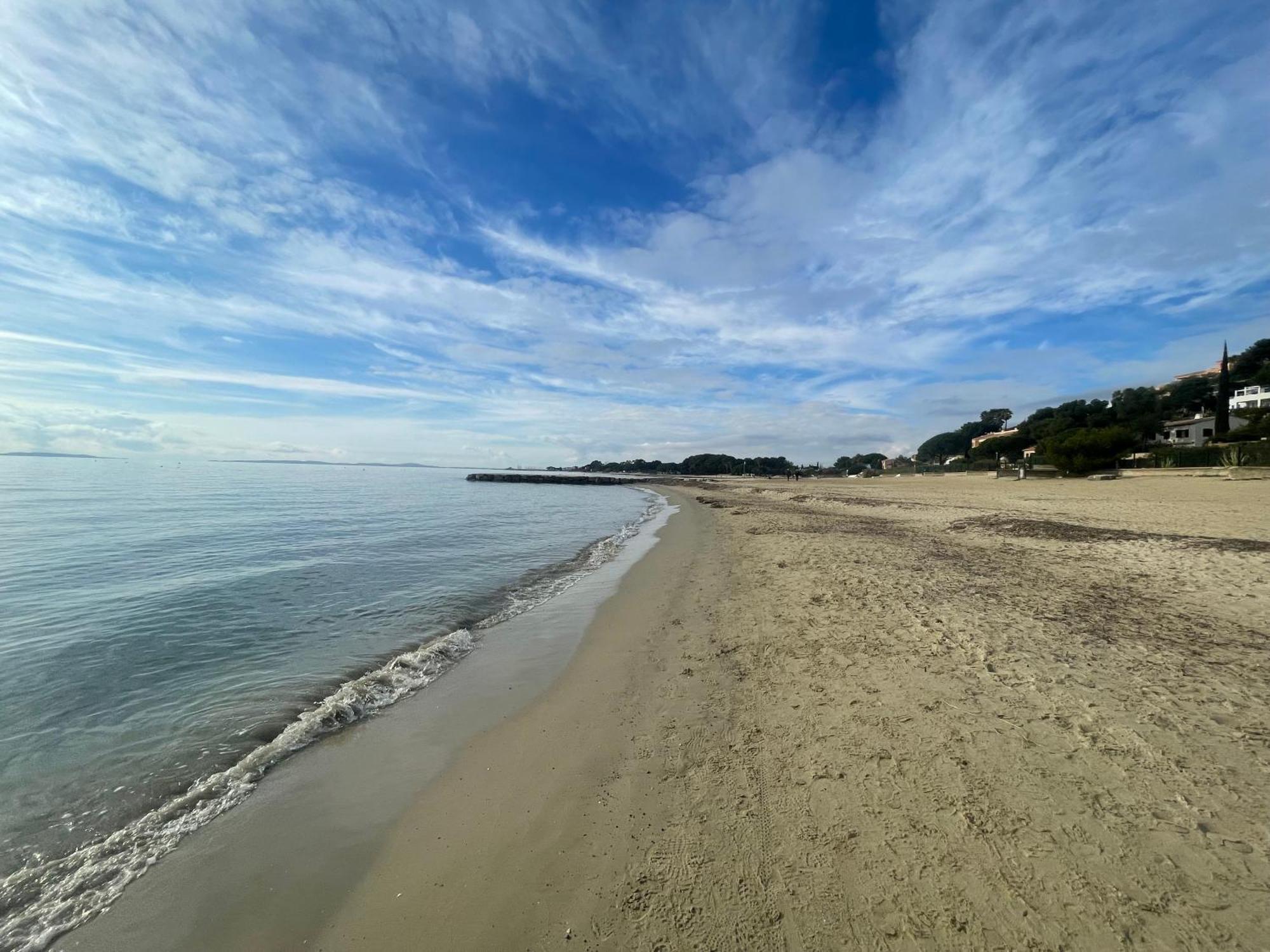 Appartement Plage Piscine Et Tennis Inclus La Londe-les-Maures Exteriör bild