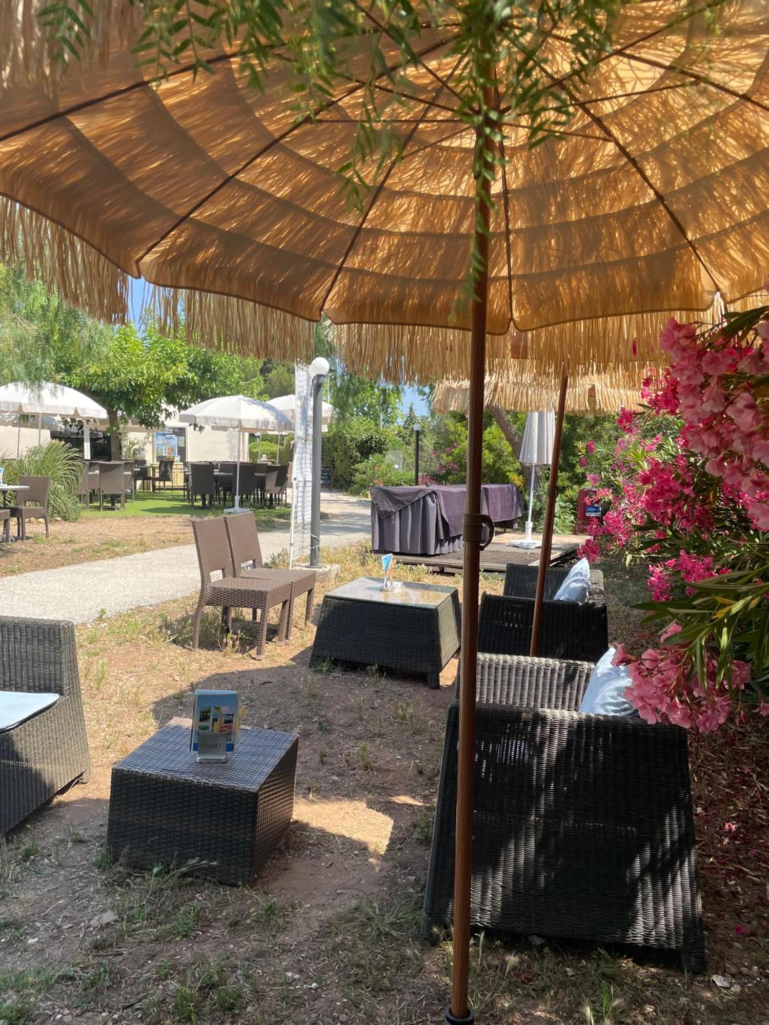 Appartement Plage Piscine Et Tennis Inclus La Londe-les-Maures Exteriör bild