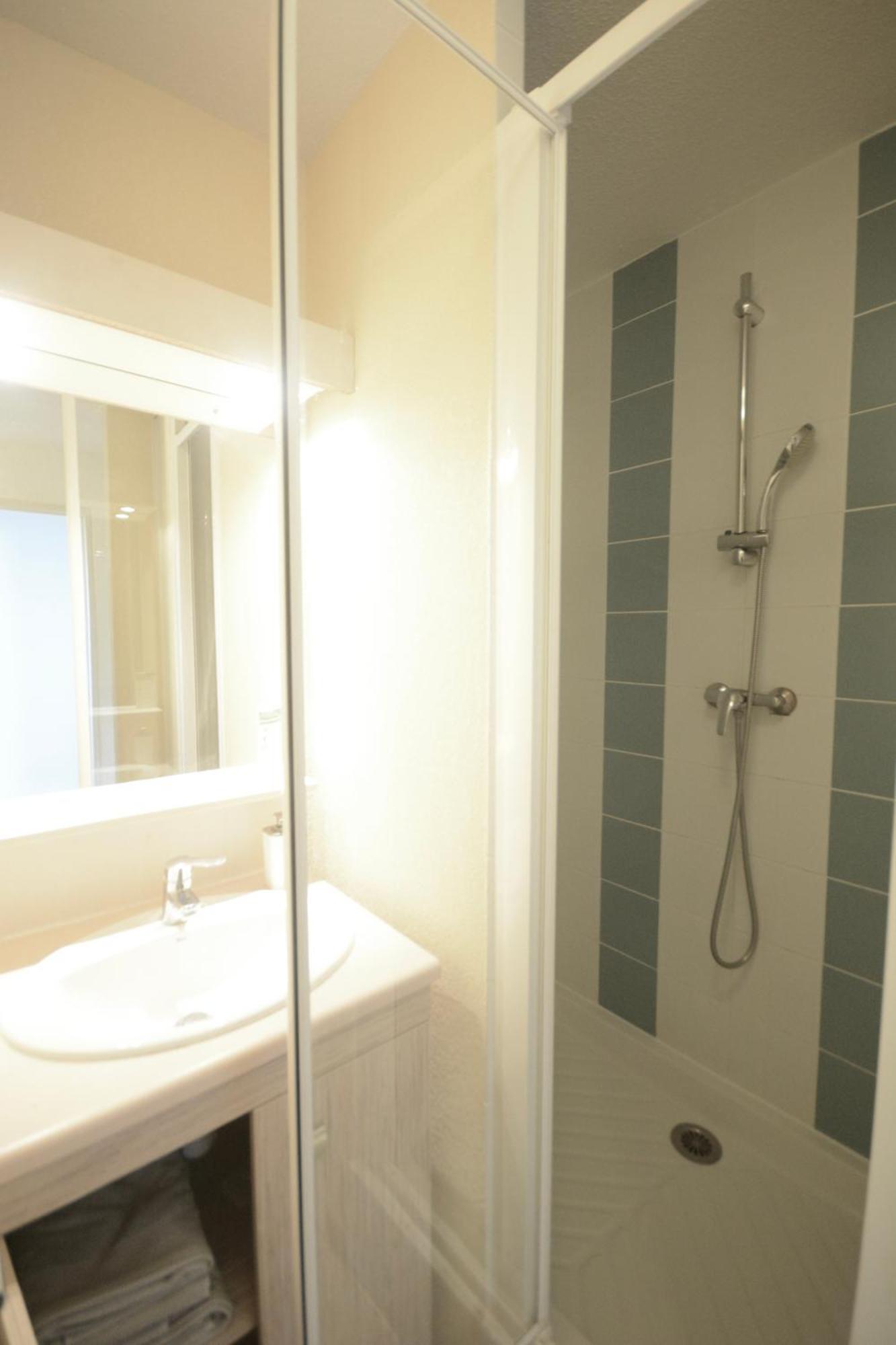 Appartement Plage Piscine Et Tennis Inclus La Londe-les-Maures Exteriör bild